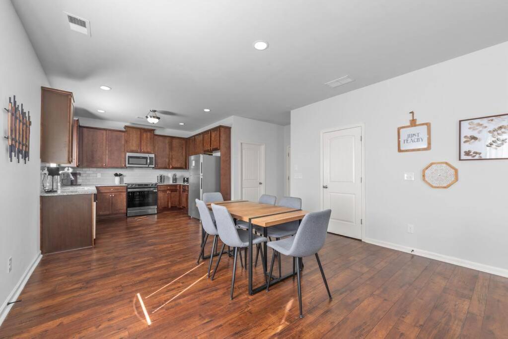 Quiet Oasis Villa Лорънсвил Екстериор снимка